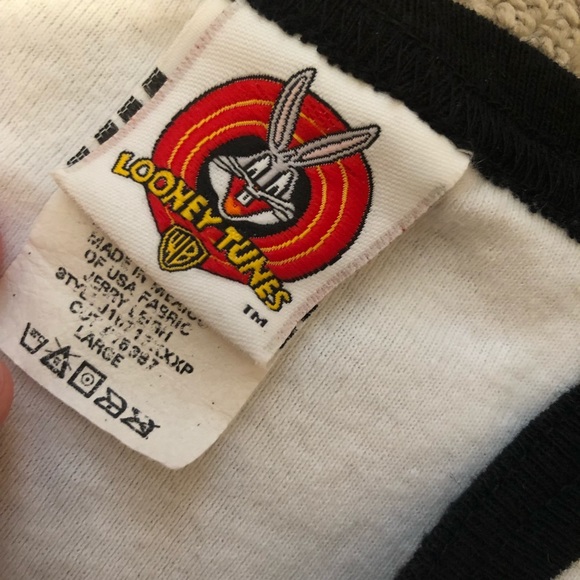 ✨SOLD✨Vintage tweety tank top - Picture 2 of 5